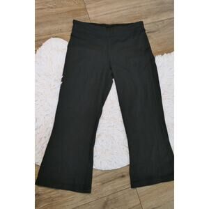 Lululemon Size 6 Black Cropped Leggings